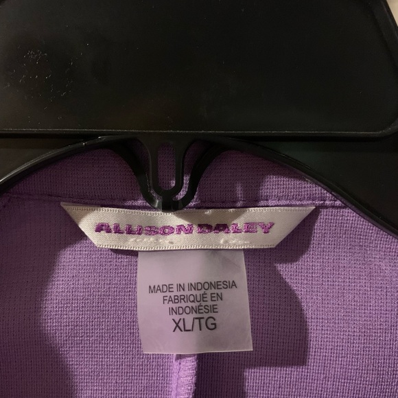 Purple vest - Picture 2 of 5